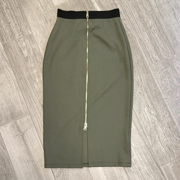 Olive Green Women's Skirt Set - Picture 6 of 6